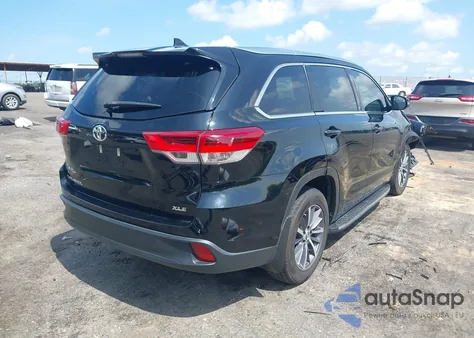 2017 Toyota Highlander Xle z USA, uszkodzony, nr VIN 5TDKZRFHXHS509618